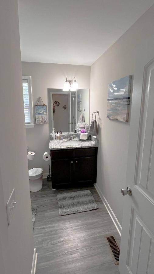 Great Little Guest Suite With Private Entry & Deck! Pet Friendly & 30 Mins To Nashville! Ashland City Eksteriør billede