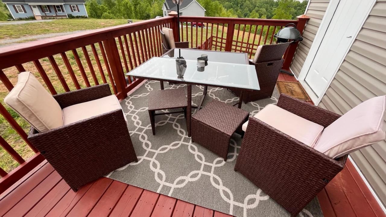 Great Little Guest Suite With Private Entry & Deck! Pet Friendly & 30 Mins To Nashville! Ashland City Eksteriør billede
