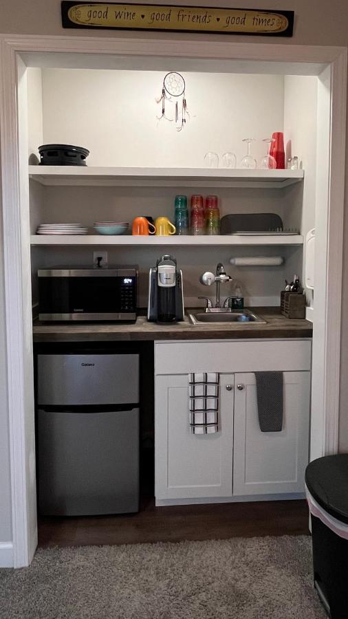 Great Little Guest Suite With Private Entry & Deck! Pet Friendly & 30 Mins To Nashville! Ashland City Eksteriør billede