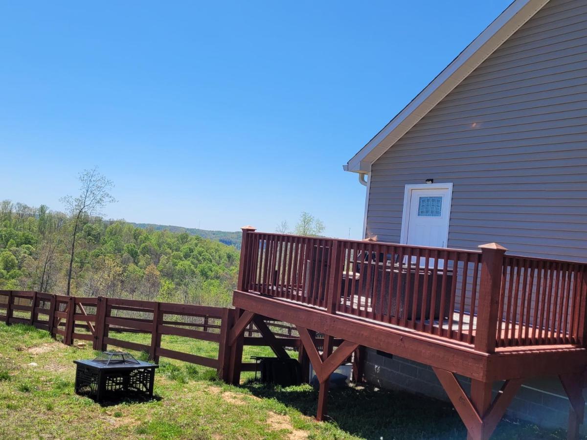 Great Little Guest Suite With Private Entry & Deck! Pet Friendly & 30 Mins To Nashville! Ashland City Eksteriør billede