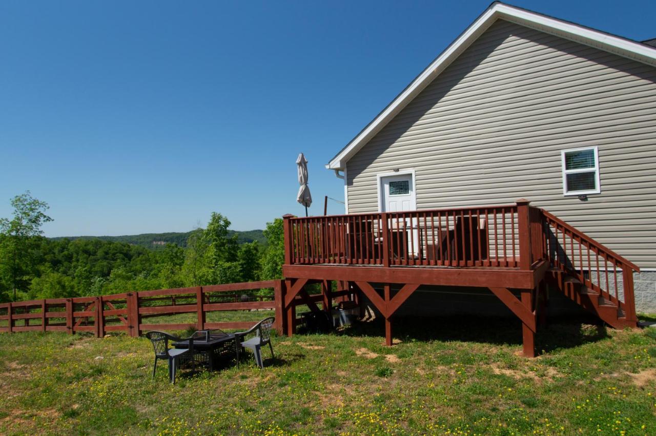 Great Little Guest Suite With Private Entry & Deck! Pet Friendly & 30 Mins To Nashville! Ashland City Eksteriør billede